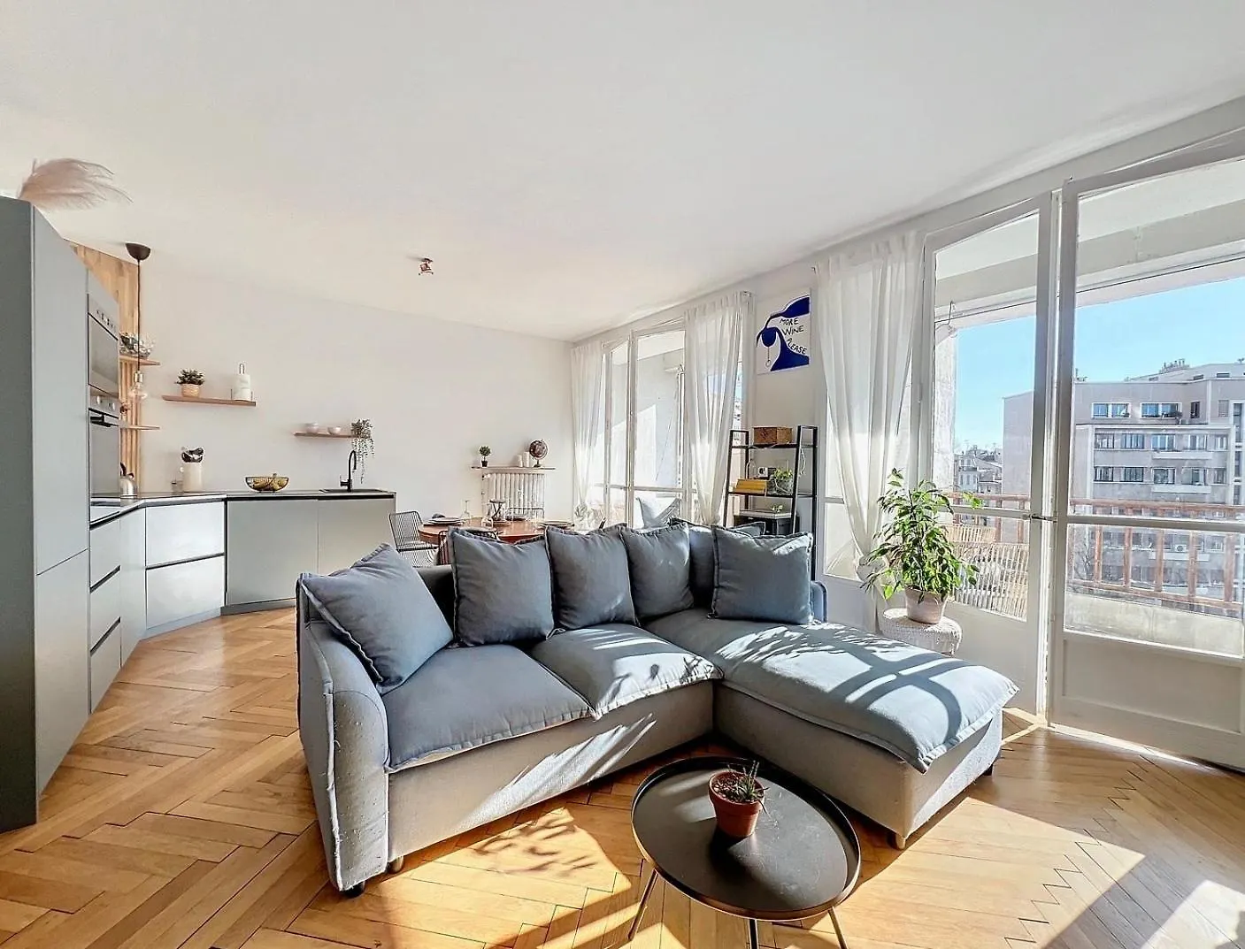 Appartement Avec Balcon - Hyper Central & Lumineux - Les Freres De La Loc' Marseille Apartment