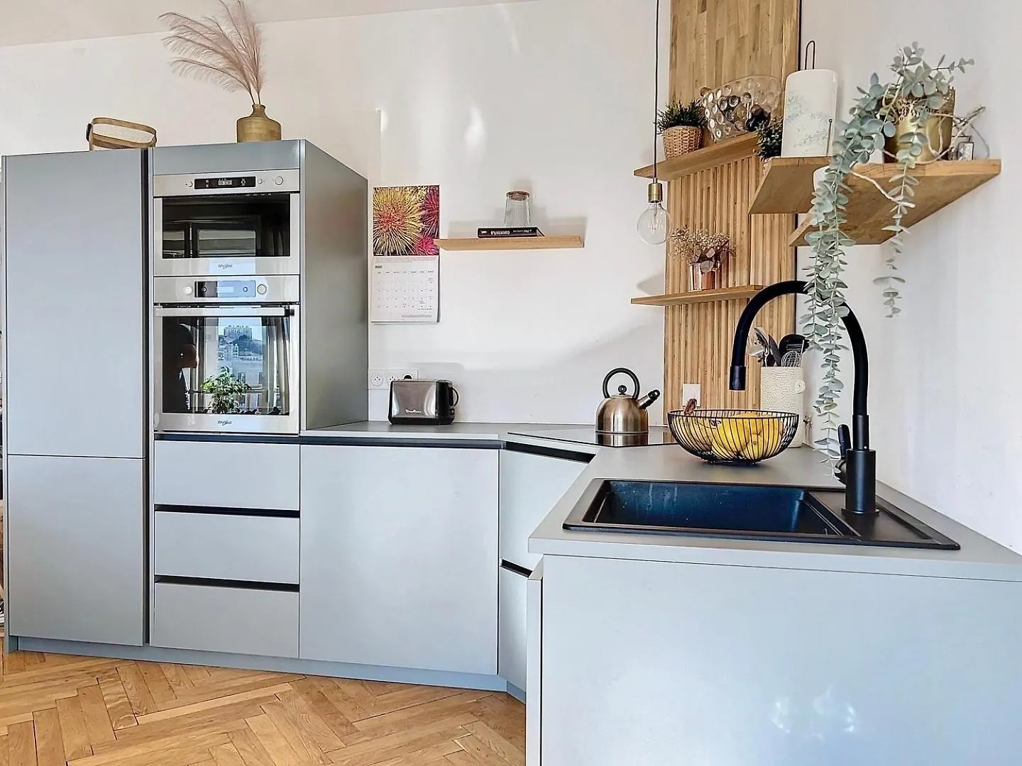 Appartement Avec Balcon - Hyper Central & Lumineux - Les Freres De La Loc' Marseille