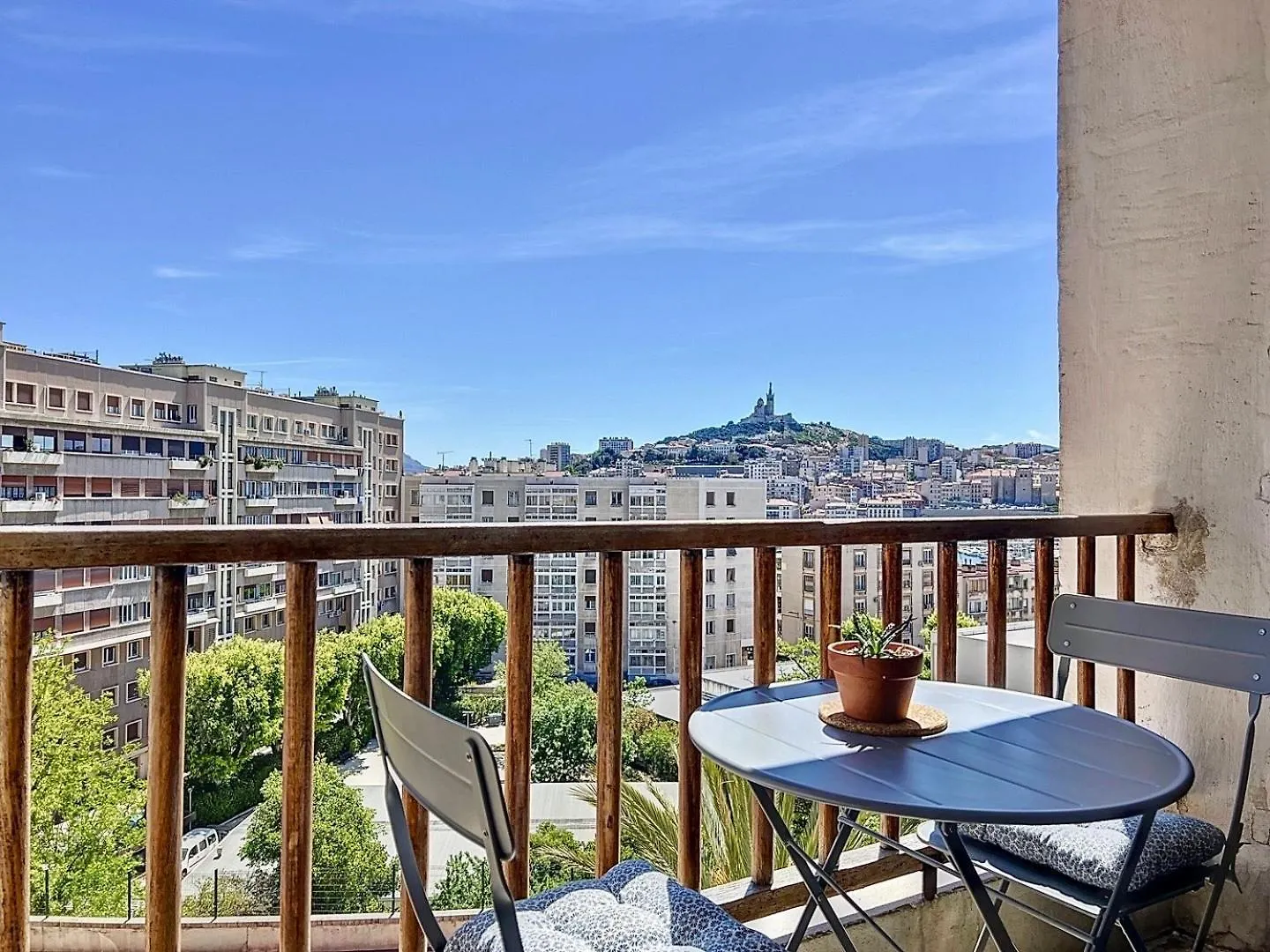 Appartement Avec Balcon - Hyper Central & Lumineux - Les Freres De La Loc' Marseille Apartment