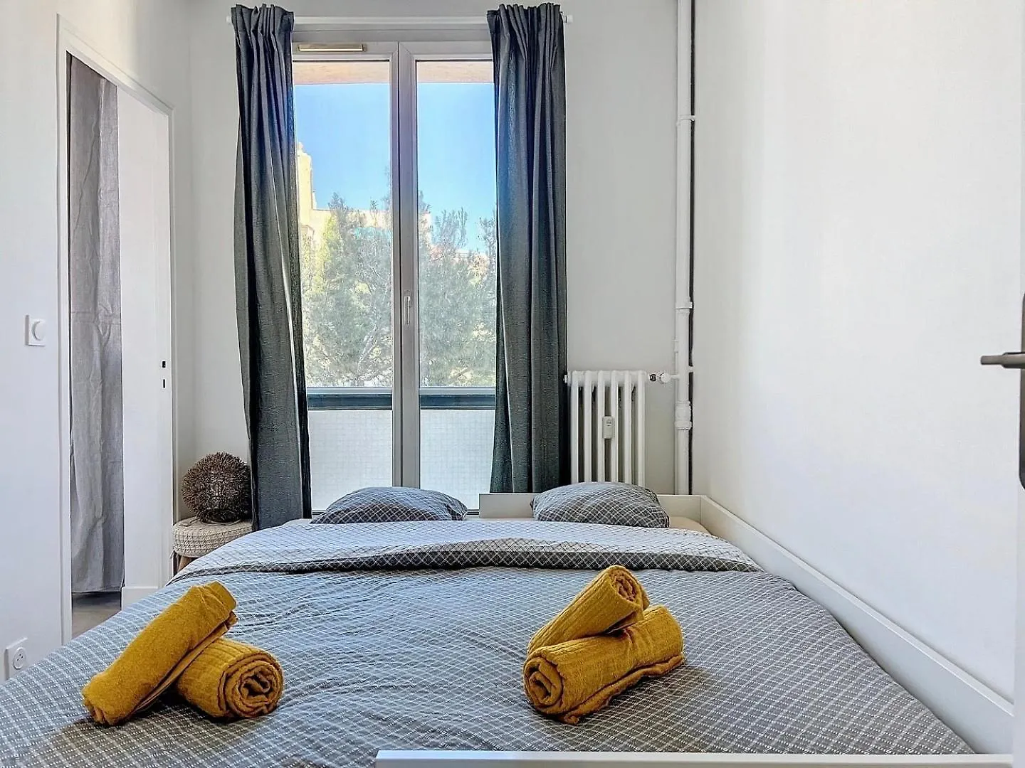 Appartement Avec Balcon - Hyper Central & Lumineux - Les Freres De La Loc' Marseille