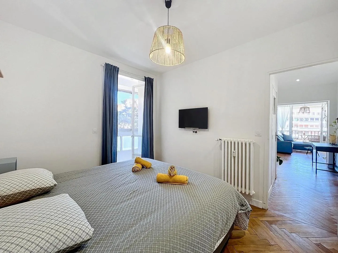 Appartement Avec Balcon - Hyper Central & Lumineux - Les Freres De La Loc' Marseille France